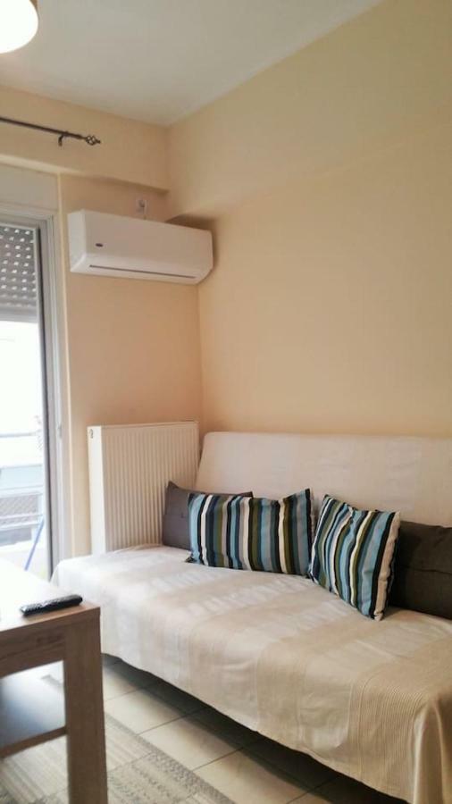Melina'S Apartment By The Tube เอเธนส์ ภายนอก รูปภาพ