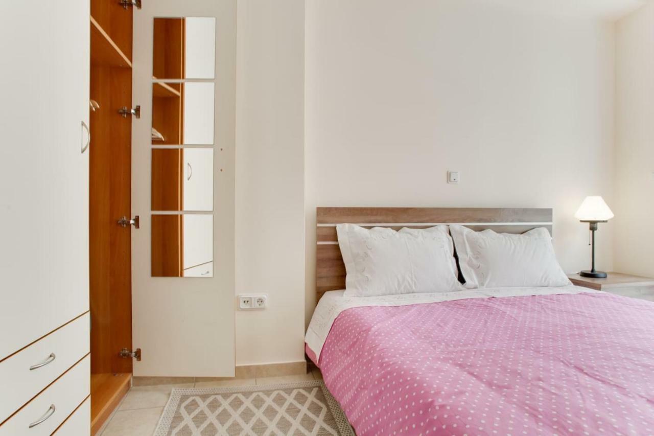 Melina'S Apartment By The Tube เอเธนส์ ภายนอก รูปภาพ