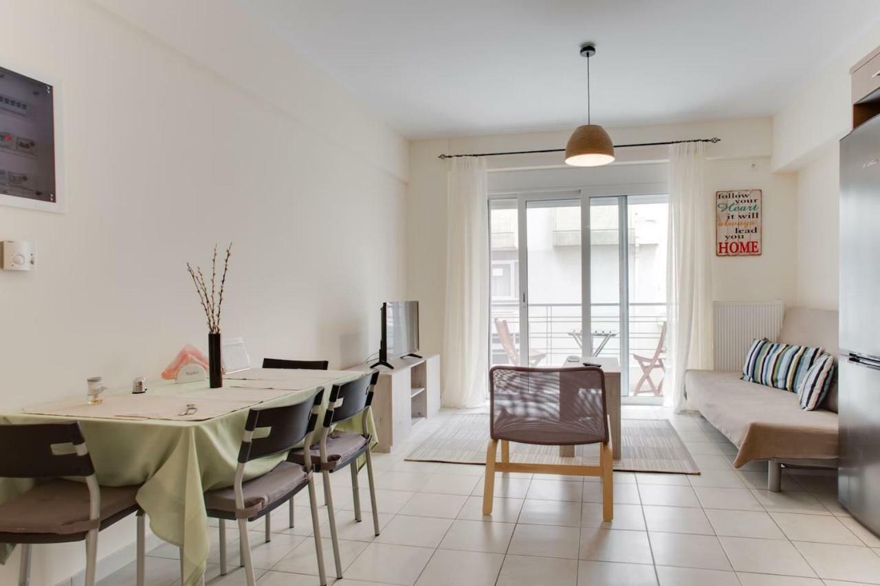 Melina'S Apartment By The Tube เอเธนส์ ภายนอก รูปภาพ